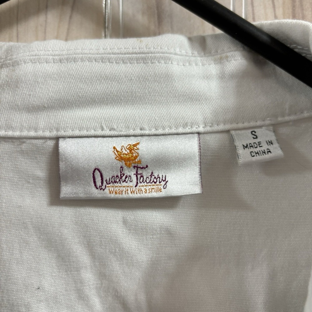 Quacker Factory White Denim Jacket Gold Rhinestone Button Trucker Small Stretch - Picture 6 of 8